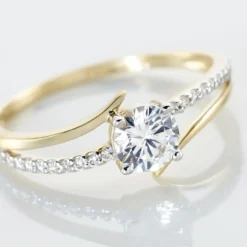 Bague Solitaire Abelia Or Jaune Oxyde De Zirconium