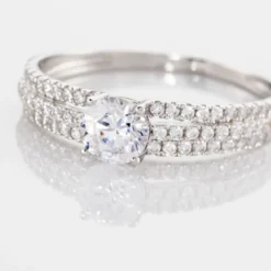 Bague Solitaire Ceridwen 3 Rangs Or Blanc Oxyde De Zirconium