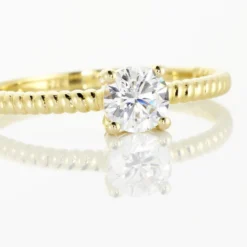 Bague Solitaire Renate Or Jaune Oxyde De Zirconium