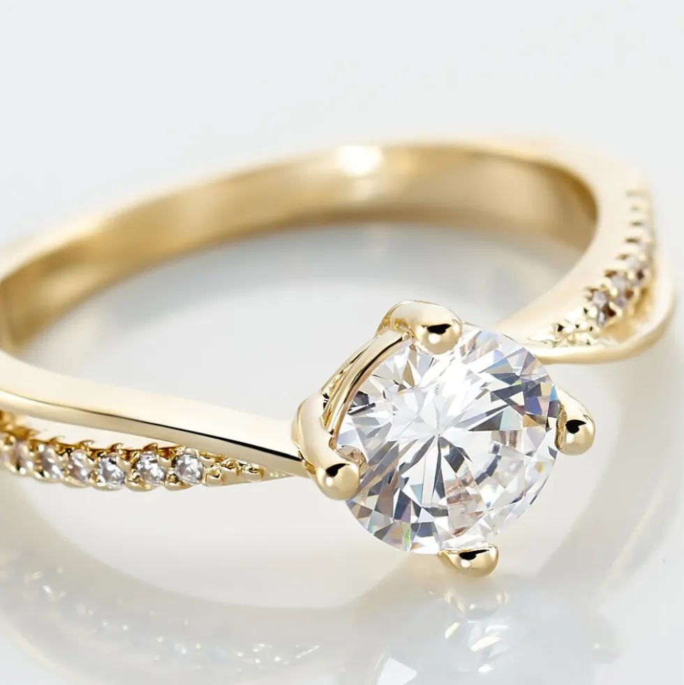 Bague Solitaire Sarah-lee Plaqué Or Jaune Oxyde De Zirconium
