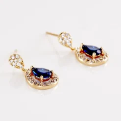 Boucles D'oreilles Pendantes Brigita Plaqué Or Pierre De Synthese