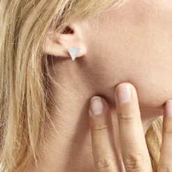Boucles D'oreilles Puces Mori Argent Blanc Oxyde De Zirconium Et Nacre